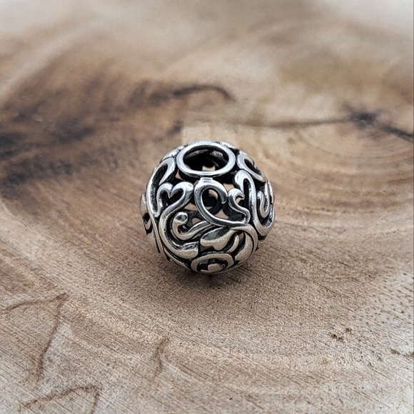 Elfbead Heart Openwork Bead/Charm - Picture 3 of 7